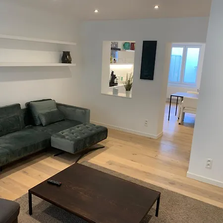 Francis50 1 Apartment