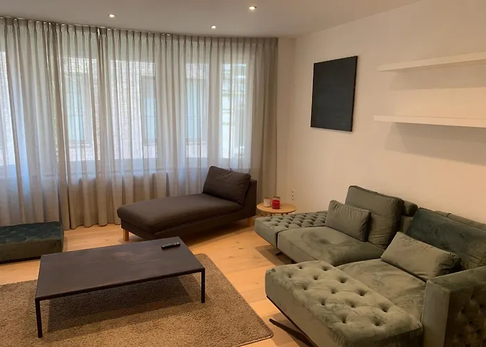 شقة Francis50 1 *