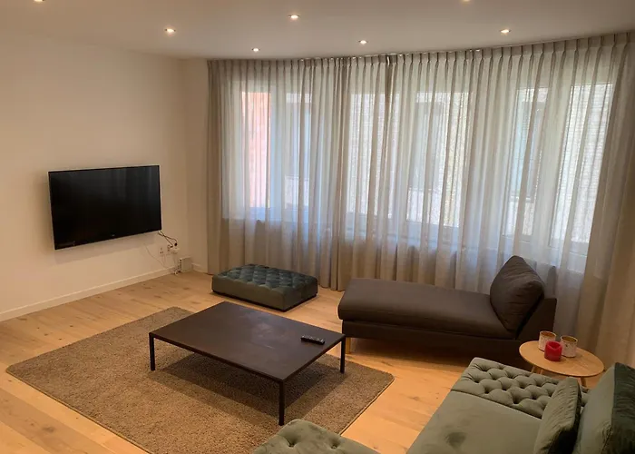 Francis50 1 * أوستيند